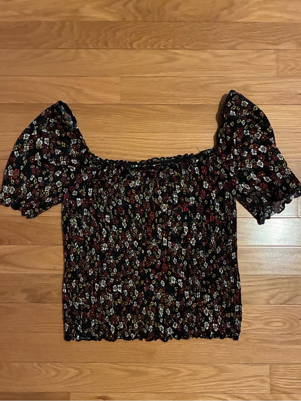 Heart Hips Black Floral Smocked Puff Sleeve Off Shoulder Top Small
